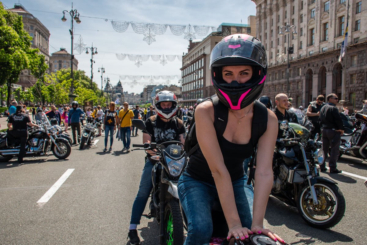 Фестиваль стартовал с масштабного мотопробега по Крещатику и набрал оборотов в столичном парке «Муромец»