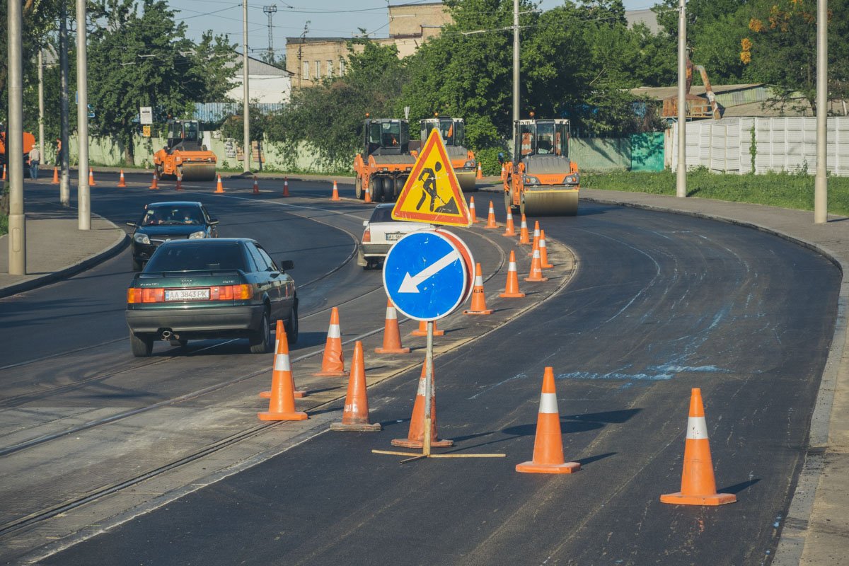 Также в проект ремонта улицы входит современное плитное покрытие трамвайных путей Также в проект ремонта улицы входит современное плитное покрытие трамвайных путей