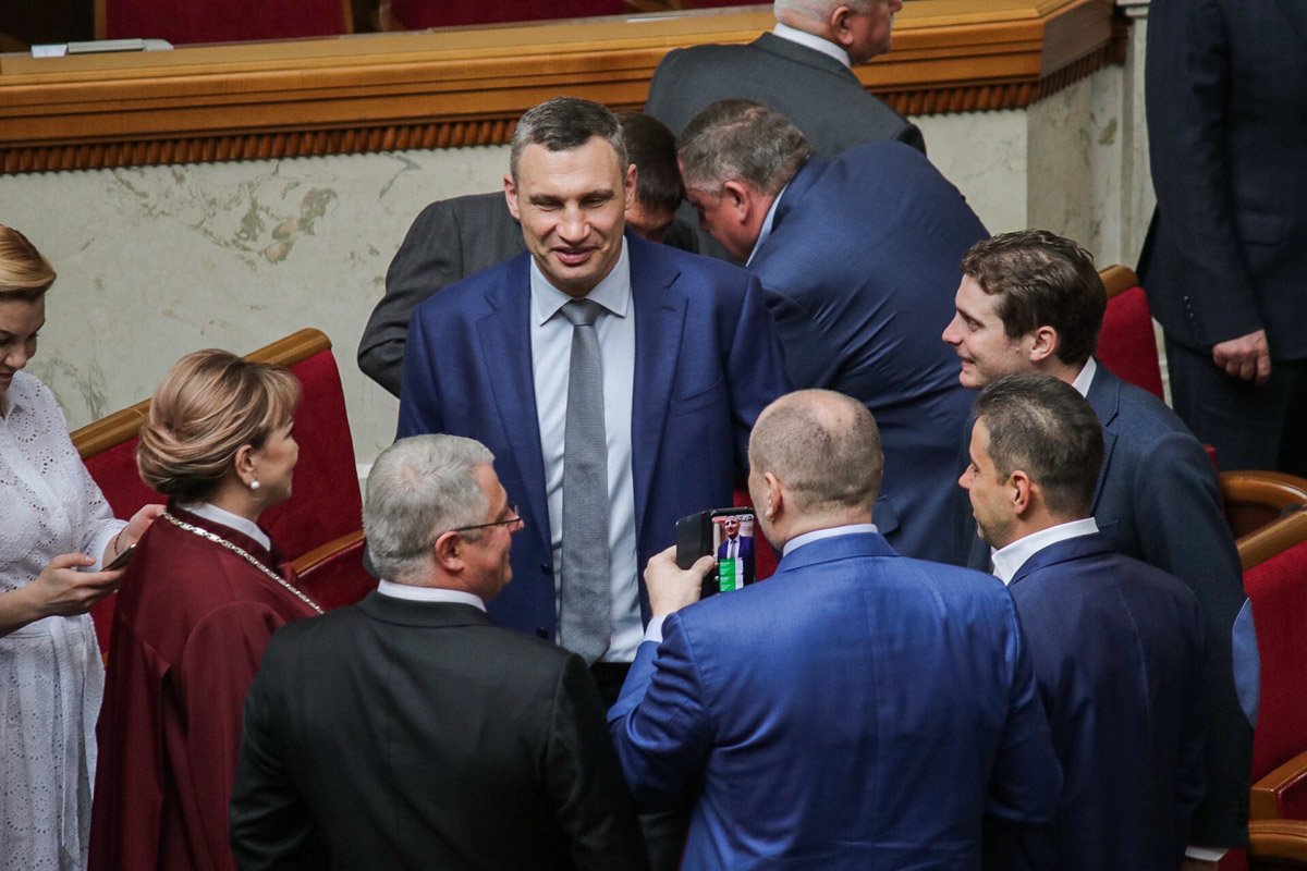 Виталий Кличко попал в прямую трансляцию Борислава Березы