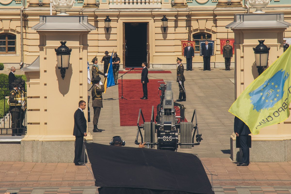 Владимир Зеленский возле Мариинского дворца