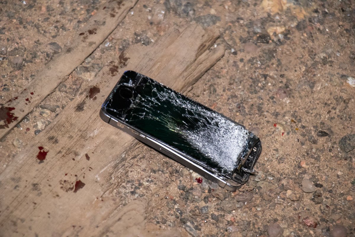 Предполагают, что он был в наушниках и не заметил приближающийся состав