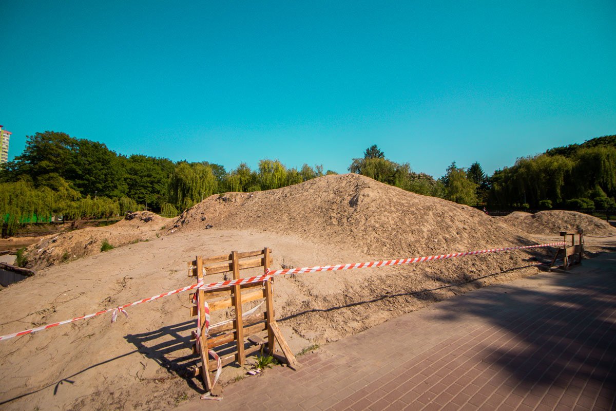 По результатам которой приняли решение о выделении из городского бюджета 32 миллионов гривен на продолжение благоустройства