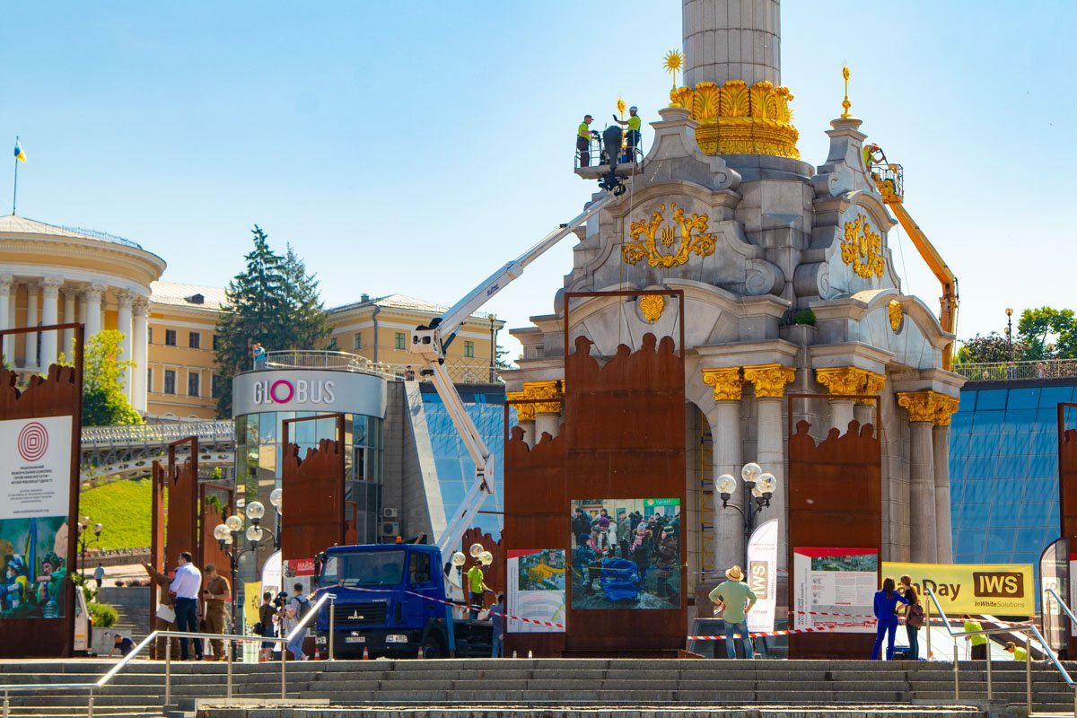 Высота Монумента Независимости составляет 62 метра Высота Монумента Независимости составляет 62 метра