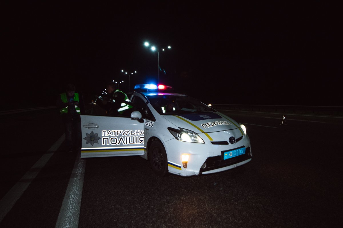 На месте происшествия работал экипаж патрульной полиции На месте происшествия работал экипаж патрульной полиции