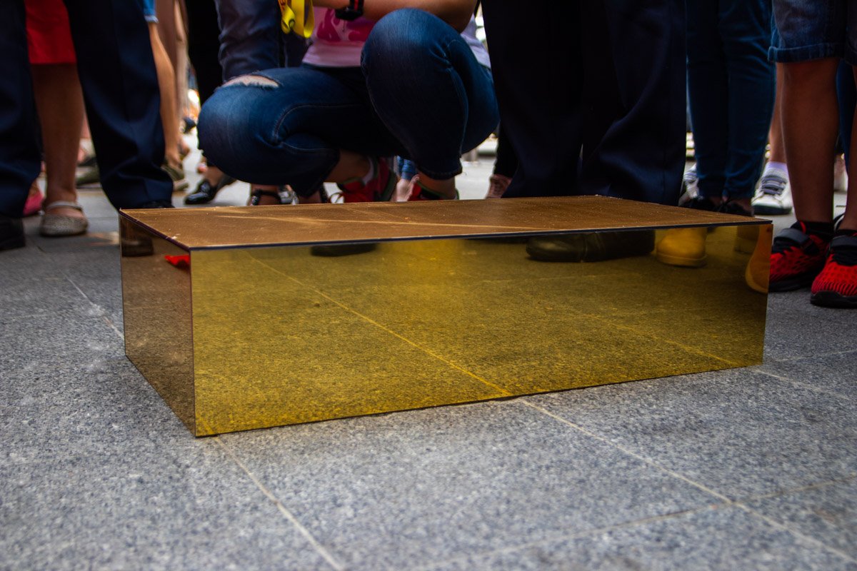 На «Площади звезд» возле ТРЦ Gulliver открыли еще одну звезду На «Площади звезд» возле ТРЦ Gulliver открыли еще одну звезду