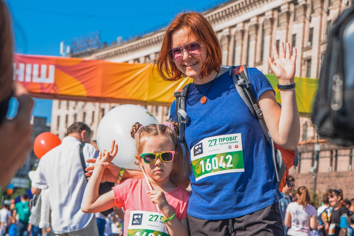 Судя по выражению лица, малышка явно устала