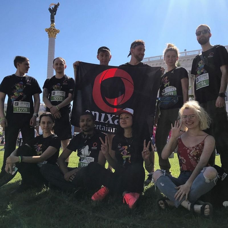 Рабочие коллективы проводили воскресное утро бегая. Фото: @alex.merkury