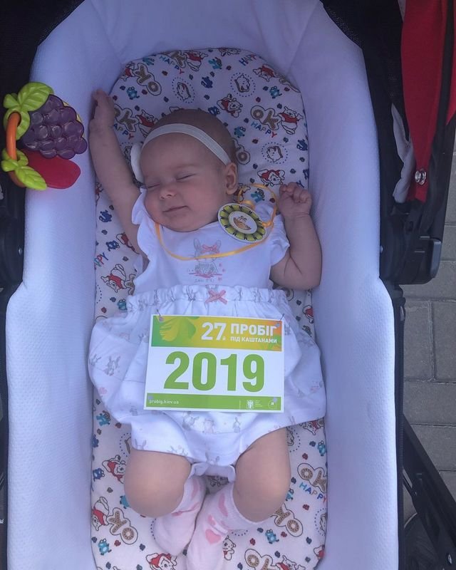 Атмосфера поднимала настроение даже таким малышкам. Фото: @katya_aleksiuk