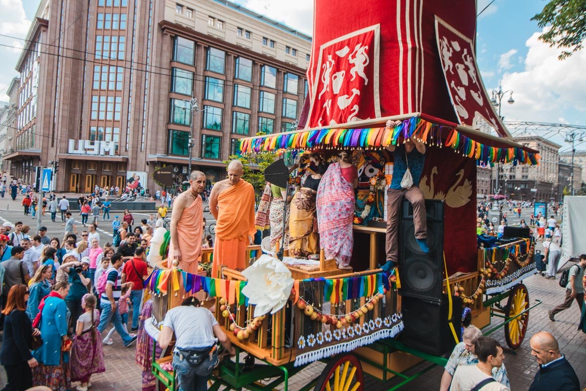 26 мая в Киеве отмечали праздник, который является одним из самых важных в иудаизме Ратха-ятру