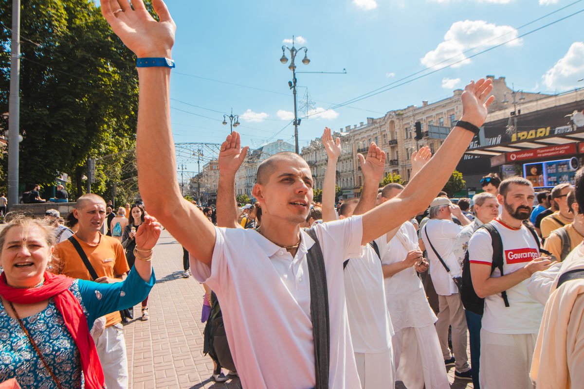 Подобные торжества устраивают во многих мегаполисах мира