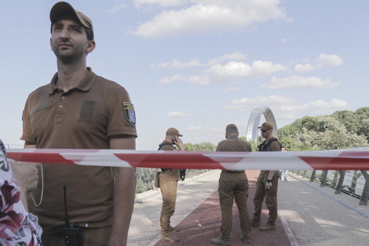 На месте работают правоохранители На месте работают правоохранители