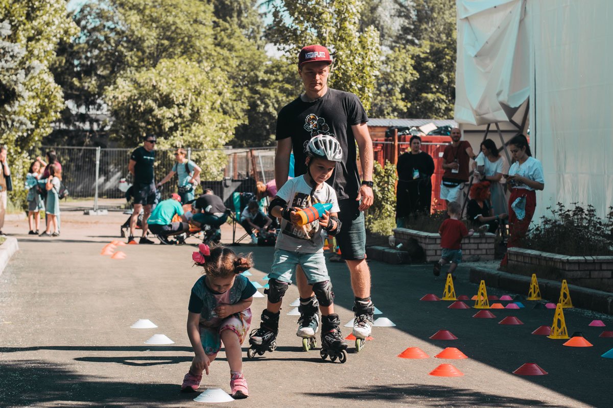 Ну а непоседам тоже есть, чем развлечься 