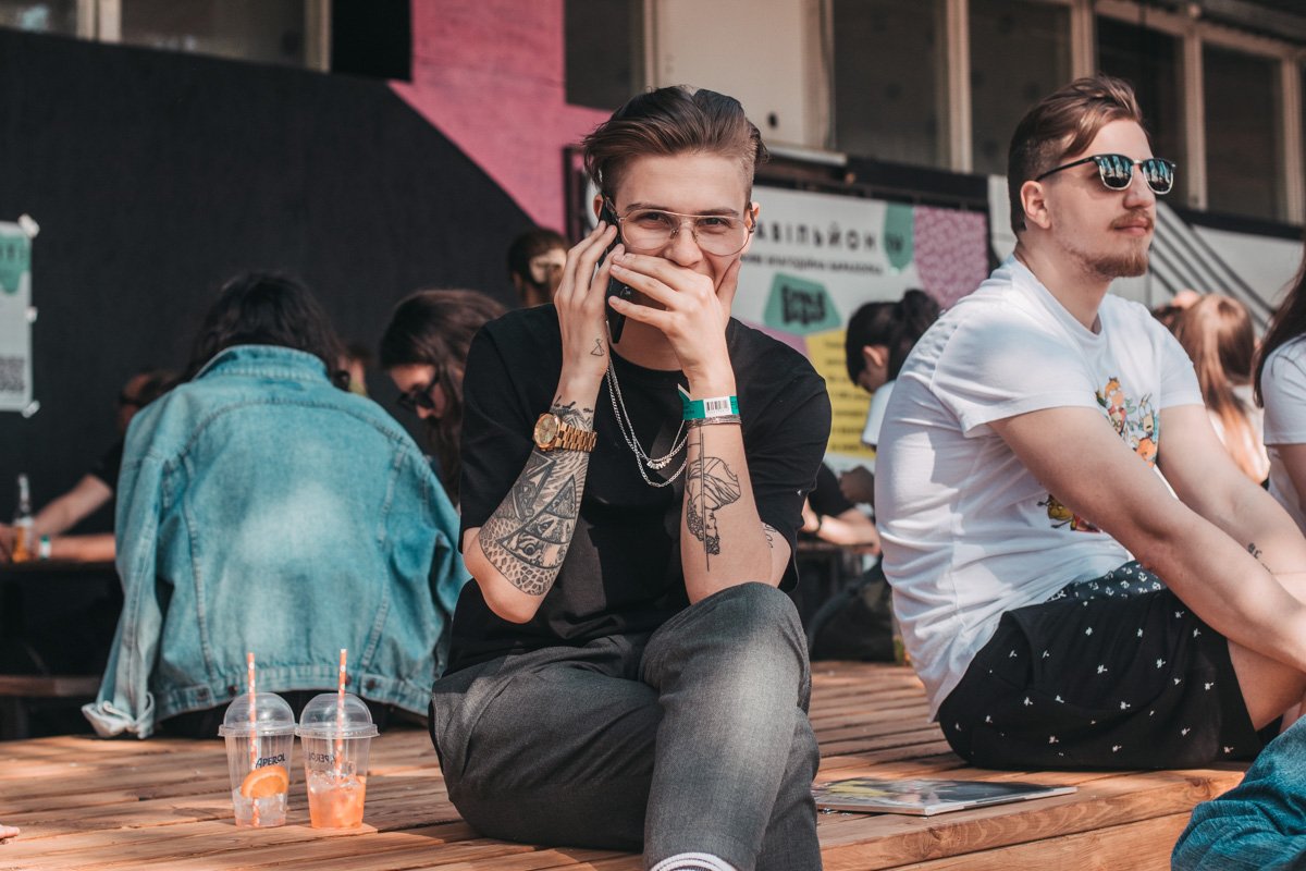 По телефону, по секрету, по любви По телефону, по секрету, по любви