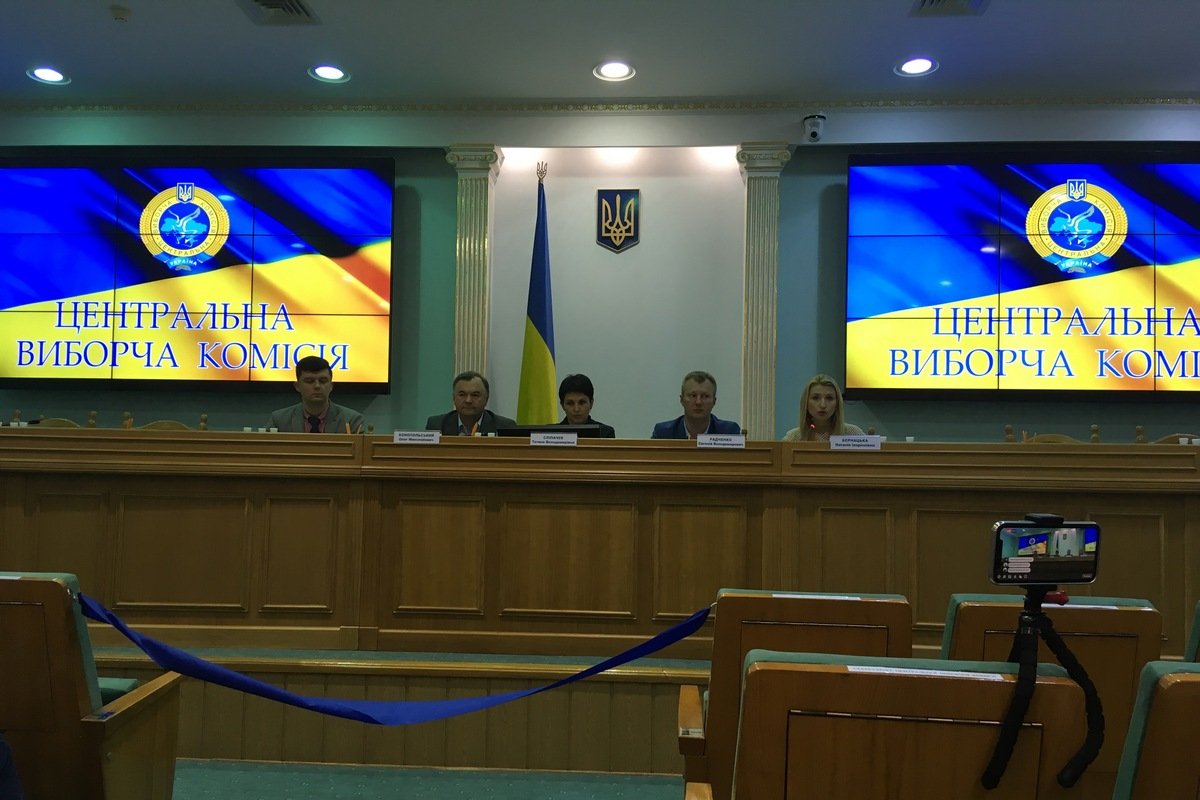 В понедельник, 27 мая, на некоторых улицах Киева пропала холодная вода. Это связано с ремонтом аварии в сети холодного водоснабжения. Коммунальные службы приносят свои извинения и обещают устранить неполадки в течение ближайших суток. В понедельник, 27 мая, на некоторых улицах Киева пропала холодная вода. Это связано с ремонтом аварии в сети холодного водоснабжения. Коммунальные службы приносят свои извинения и обещают устранить неполадки в течение ближайших суток.