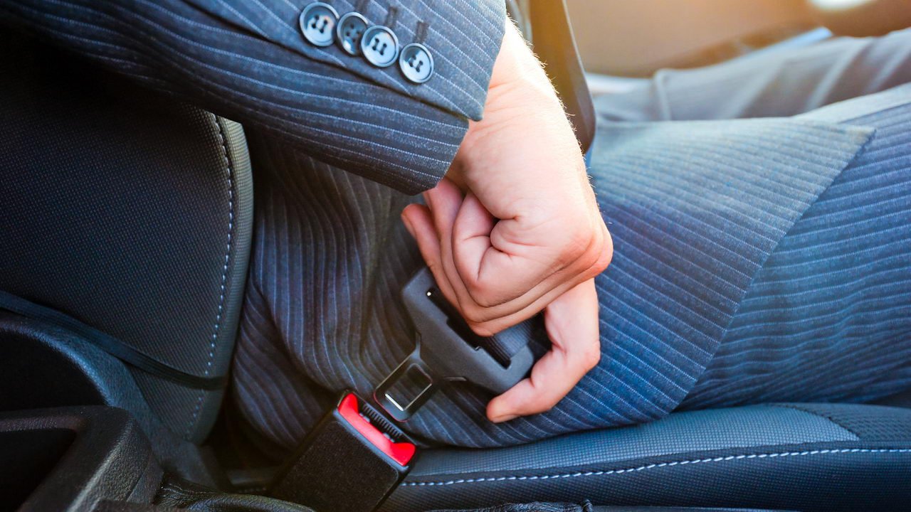 Законопроект об увеличении штрафов за непристегнутый ремень так и не смогли принять Законопроект об увеличении штрафов за непристегнутый ремень так и не смогли принять