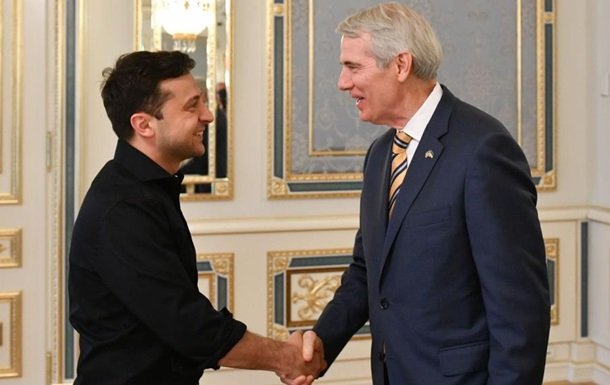 Владимир Зеленский встретился с сенатором США и обсудил парламентские выборы и ситуацию на Донбассе Владимир Зеленский встретился с сенатором США и обсудил парламентские выборы и ситуацию на Донбассе