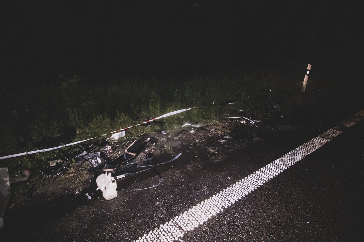 Легковая машина загорелась