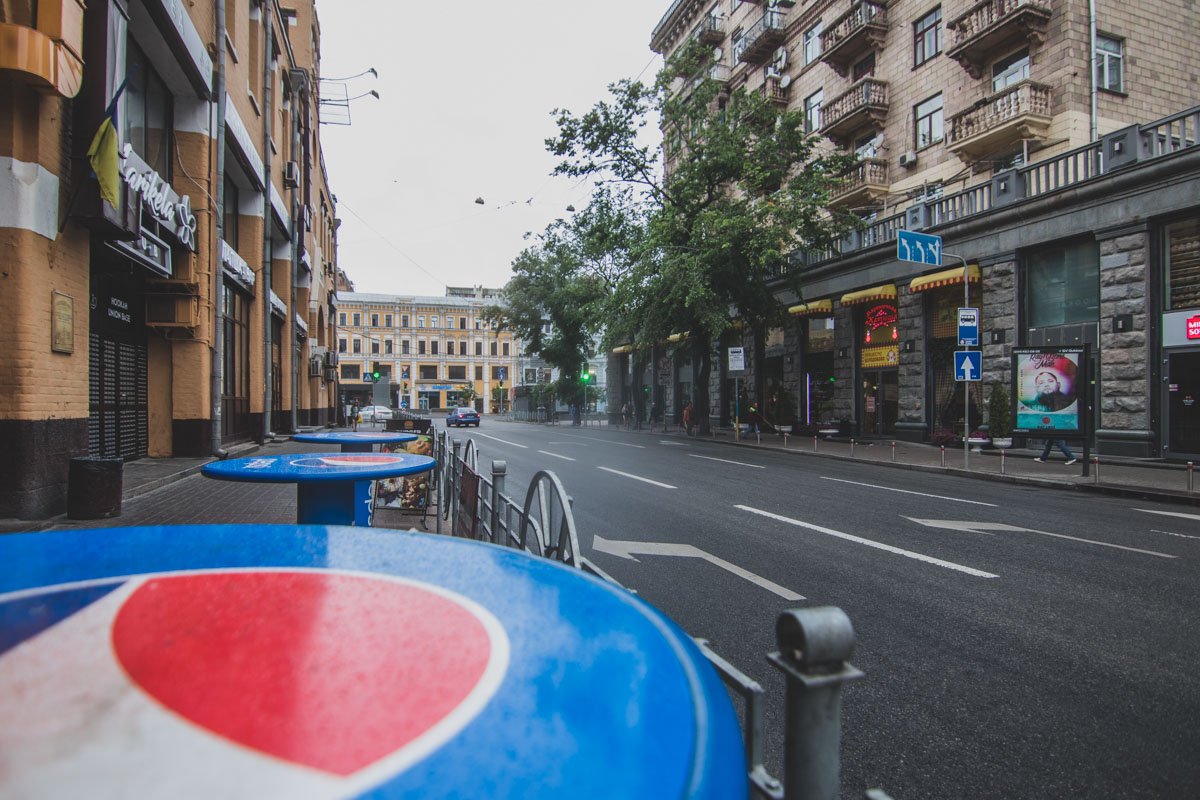 Крайний рабочий день недели перед выходными и последний в году весенний день Крайний рабочий день недели перед выходными и последний в году весенний день