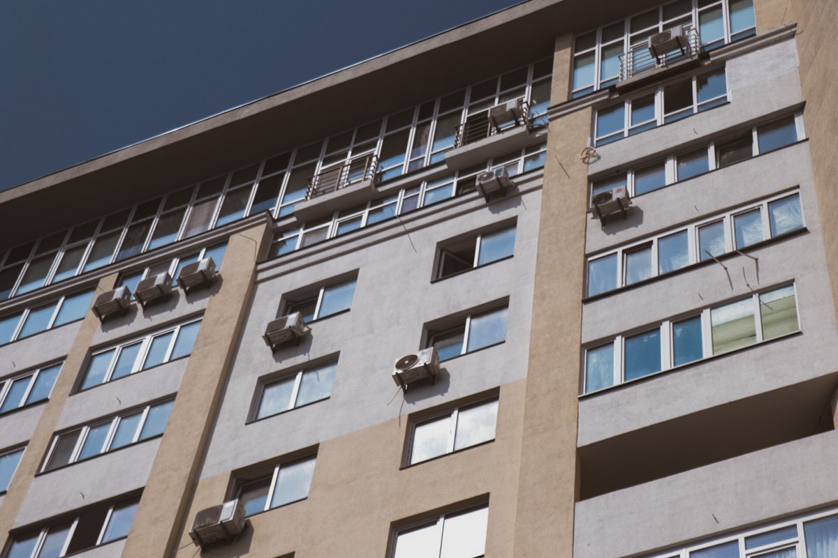 Предварительно, кроме мужчины в квартире никого не было Предварительно, кроме мужчины в квартире никого не было