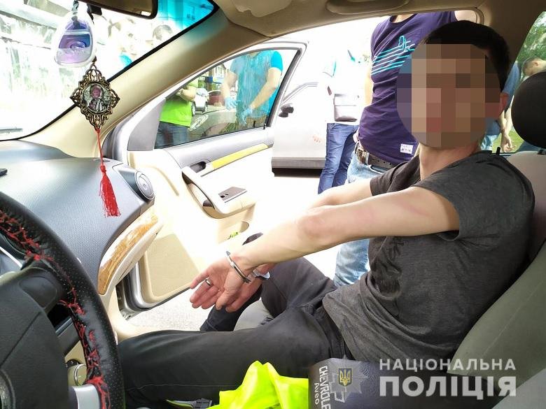 Позже оказалось, что он виновен еще как минимум в одном таком же преступлении Позже оказалось, что он виновен еще как минимум в одном таком же преступлении