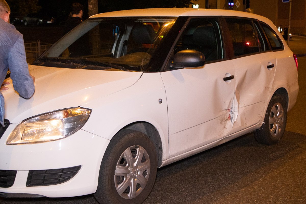 К счастью в результате аварии никто не пострадал К счастью в результате аварии никто не пострадал