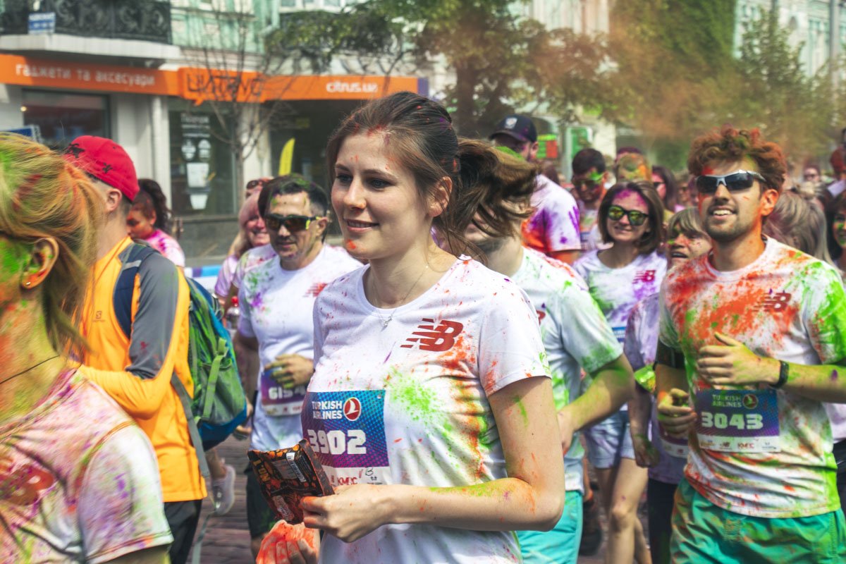 Все это связано с проведением уже традиционного фестиваля и забега Kyiv Color Run 2019