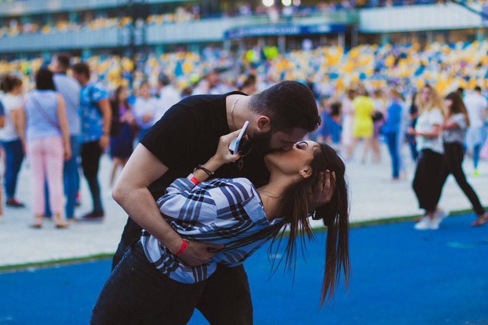 В первый день лета на главном стадионе страны проходил долгожданный концерт одного из самых известных исполнителей украинской эстрады MONATIK В первый день лета на главном стадионе страны проходил долгожданный концерт одного из самых известных исполнителей украинской эстрады MONATIK