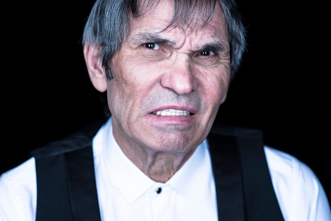 Музыканта и продюсера Бари Алибасова госпитализировали в тяжелом состоянии в отделение токсикореанимации