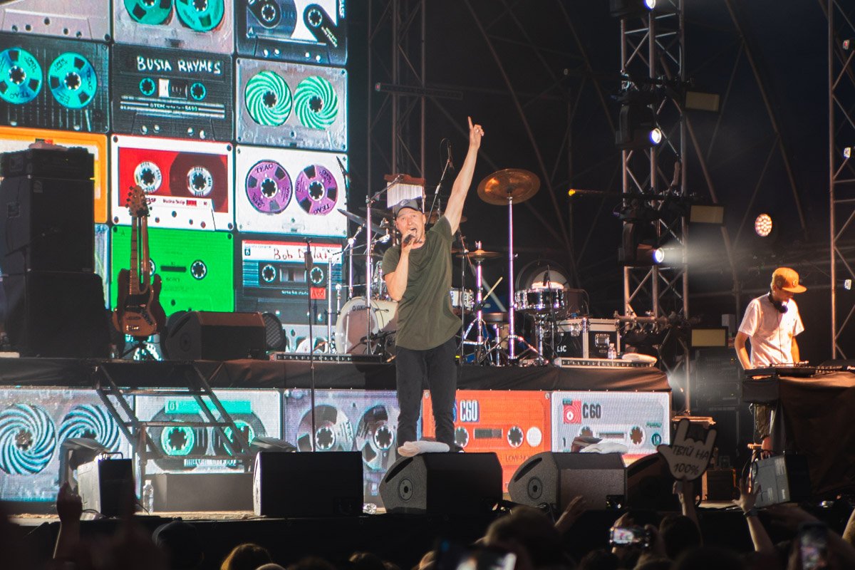 Как только слушатели узнавали знакомые мотивы полюбившихся песен, эмоции брали верх 