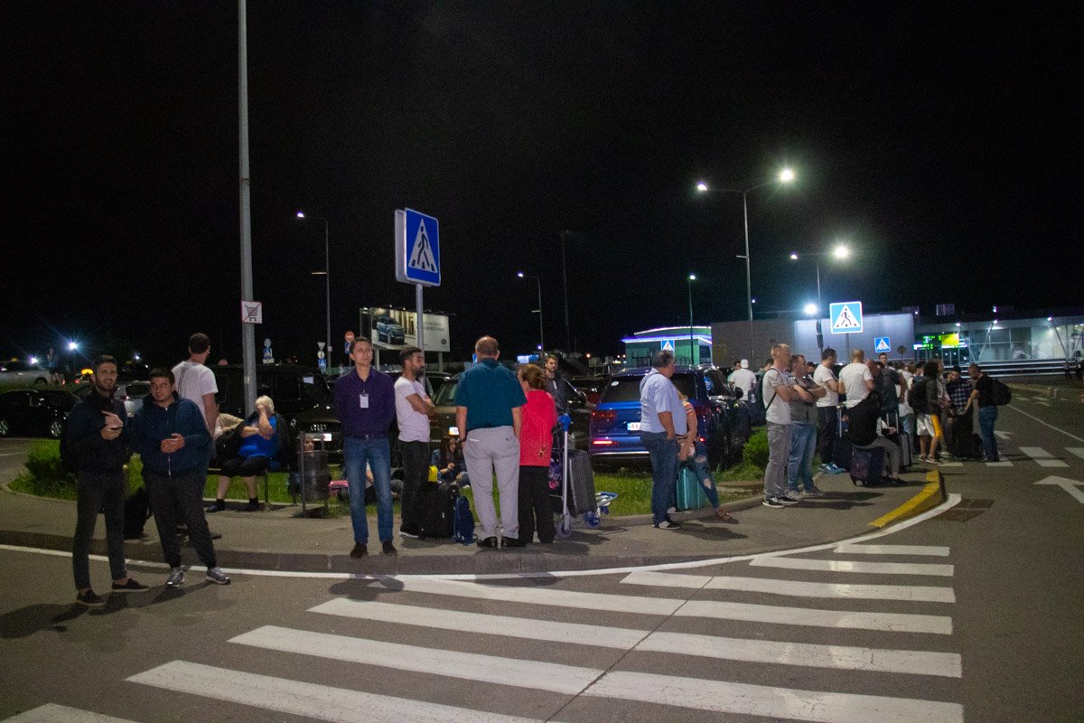 Из аэропорта "Жуляны" срочно эвакуировали людей 