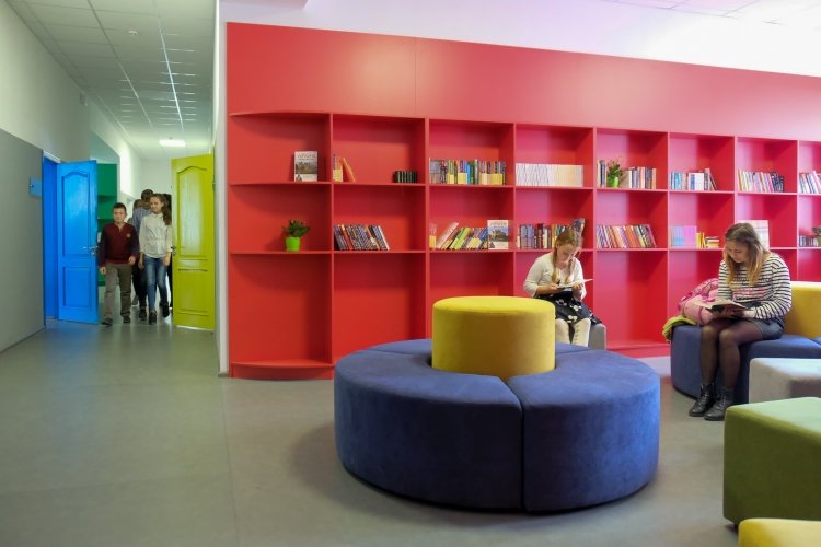 От школьных туалетов до неправильных глаголов на лестницах: реконструкция образования на примере Днепропетровской области 8