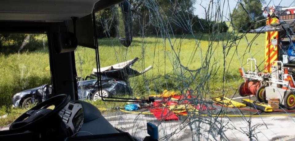 В результате ДТП в больницу попал 21 школьник