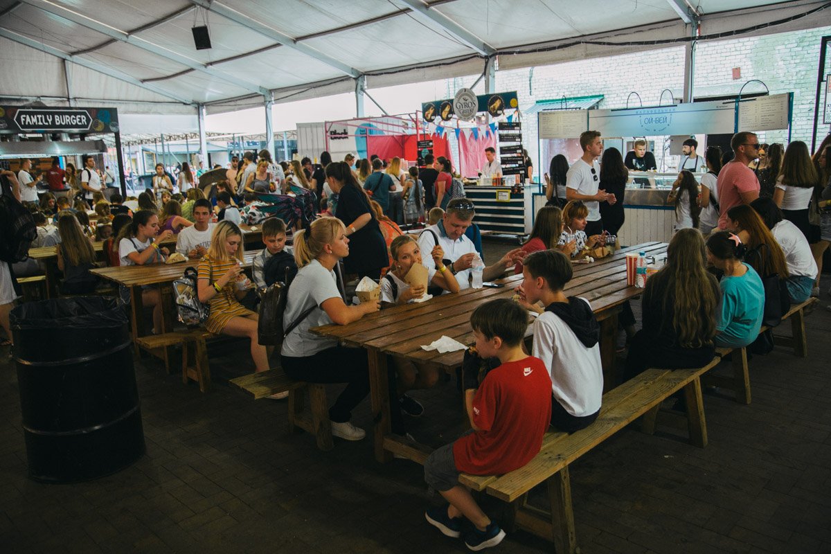 Фудкорт, чтобы животики не скучали Фудкорт, чтобы животики не скучали