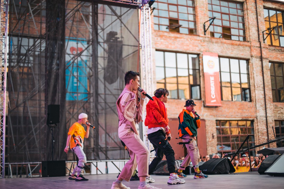 DSIDE BAND зажгли на полную катушку! DSIDE BAND зажгли на полную катушку!