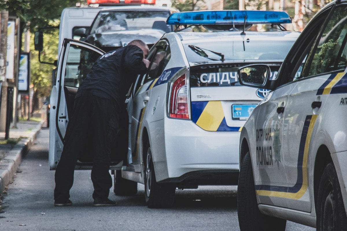 Детали и виновника аварии установит следствие