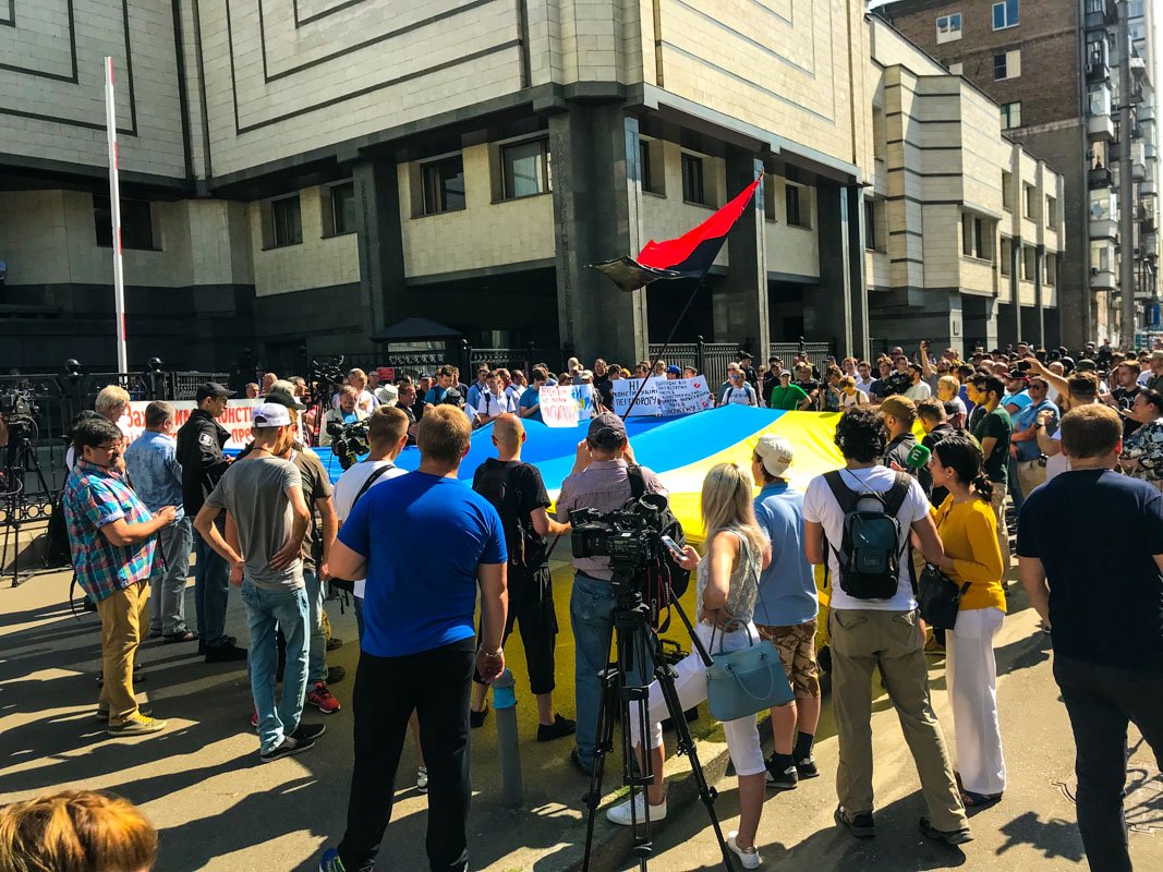 Именно в этот день на заседании рассмотрят дело о роспуске Верховной Рады