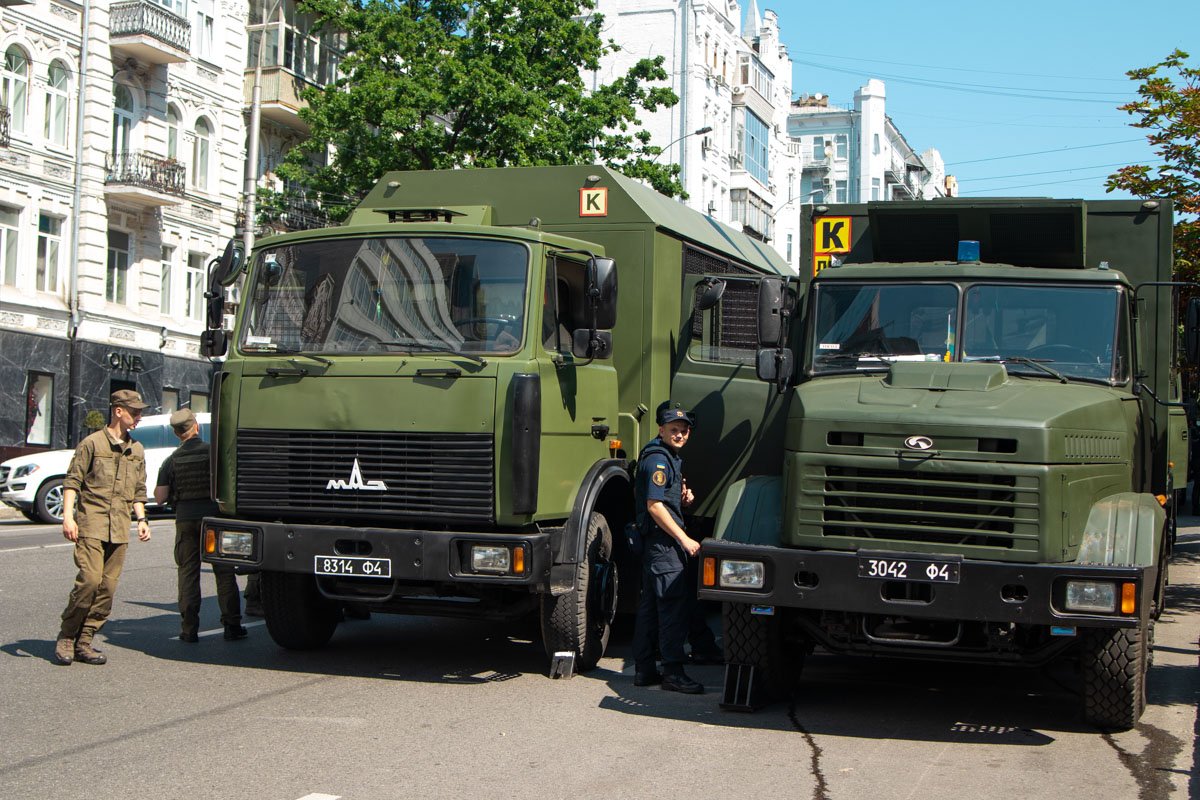За порядком на улицах следит Нацгвардия
