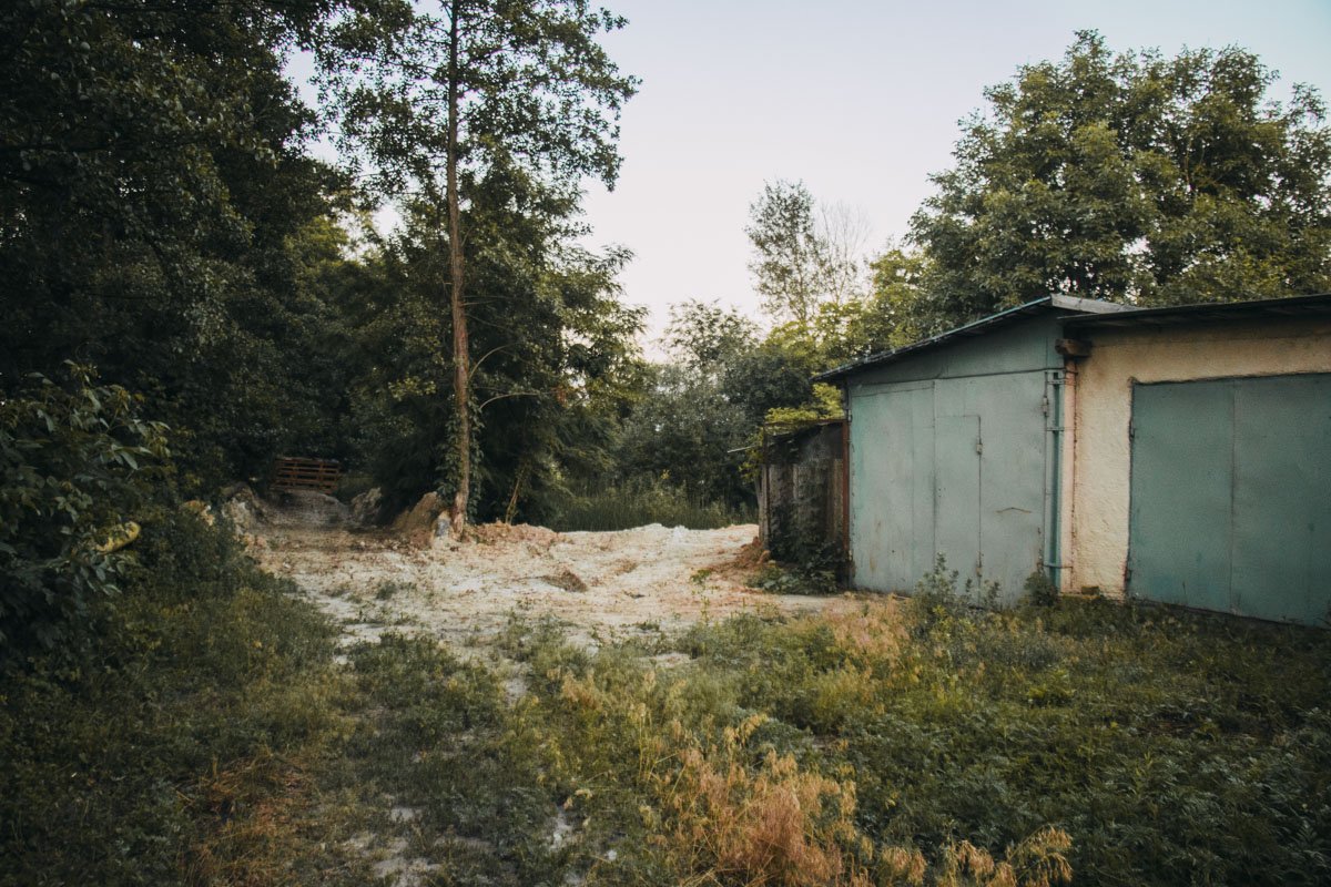 Во вторник, 11 июня, в Голосеевском районе Киева обнаружили бездыханное тело мужчины