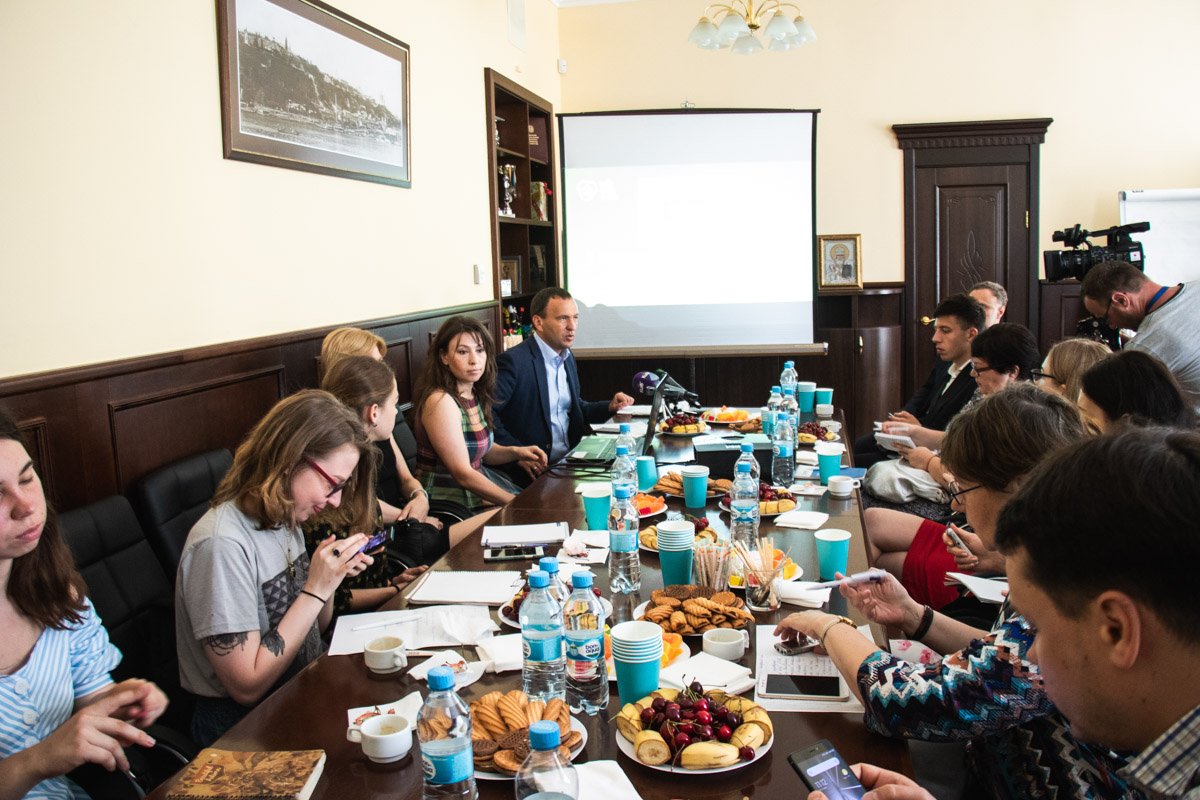 Чтобы бороться с этой проблемой, власти города решили запустить пилотные проекты по раздельному сбору мусора