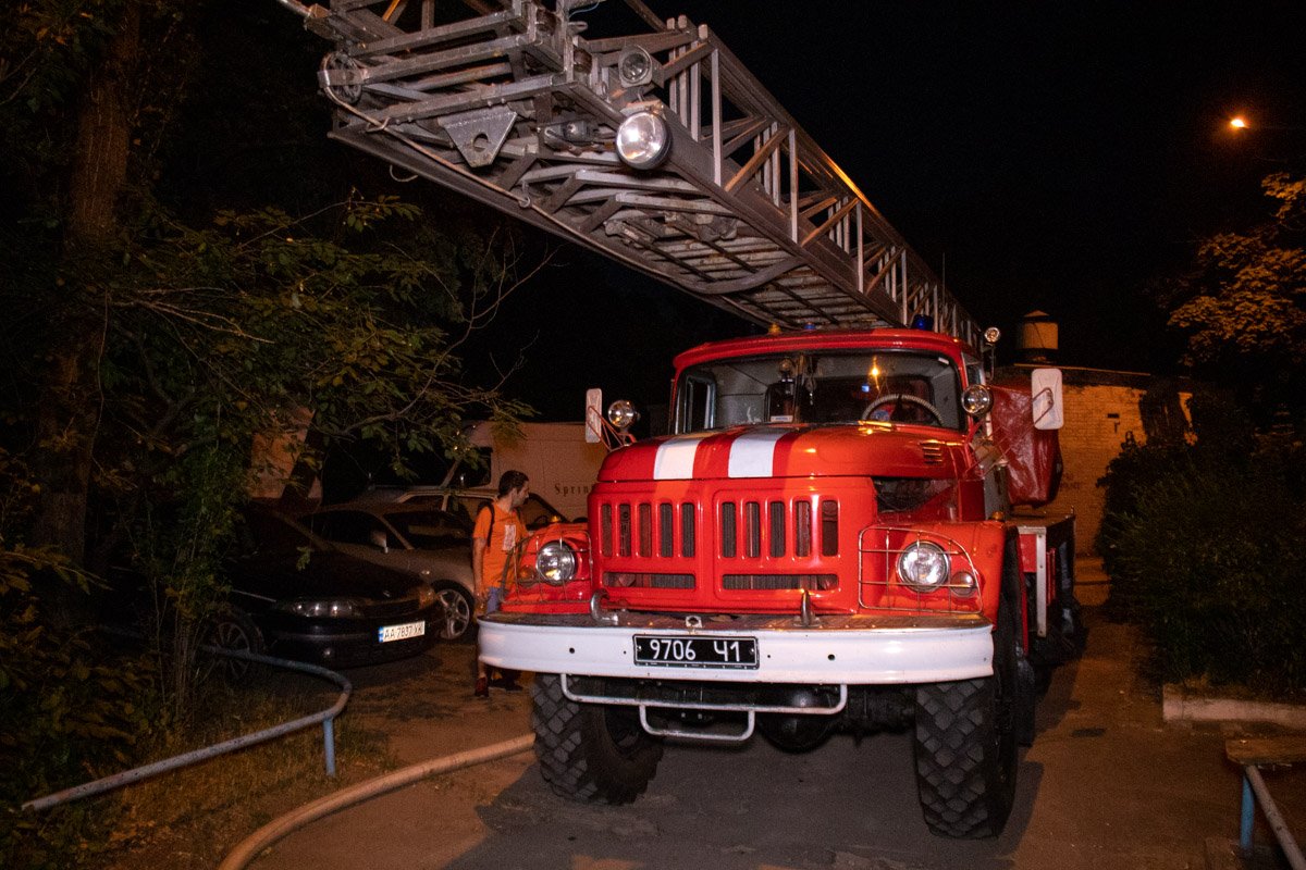 По рангу повышенной сложности на место прибыли дополнительные силы спасателей