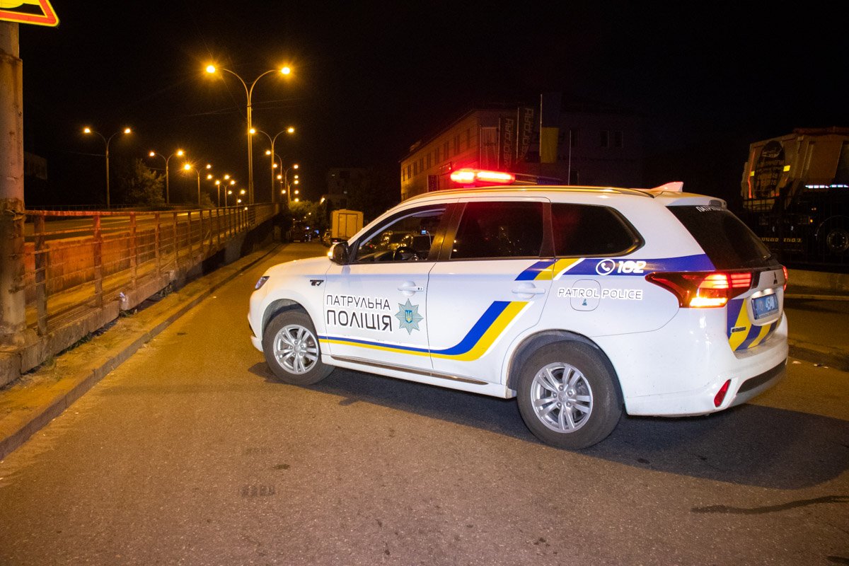 На время работы экстренных служб движение на развороте было закрыто