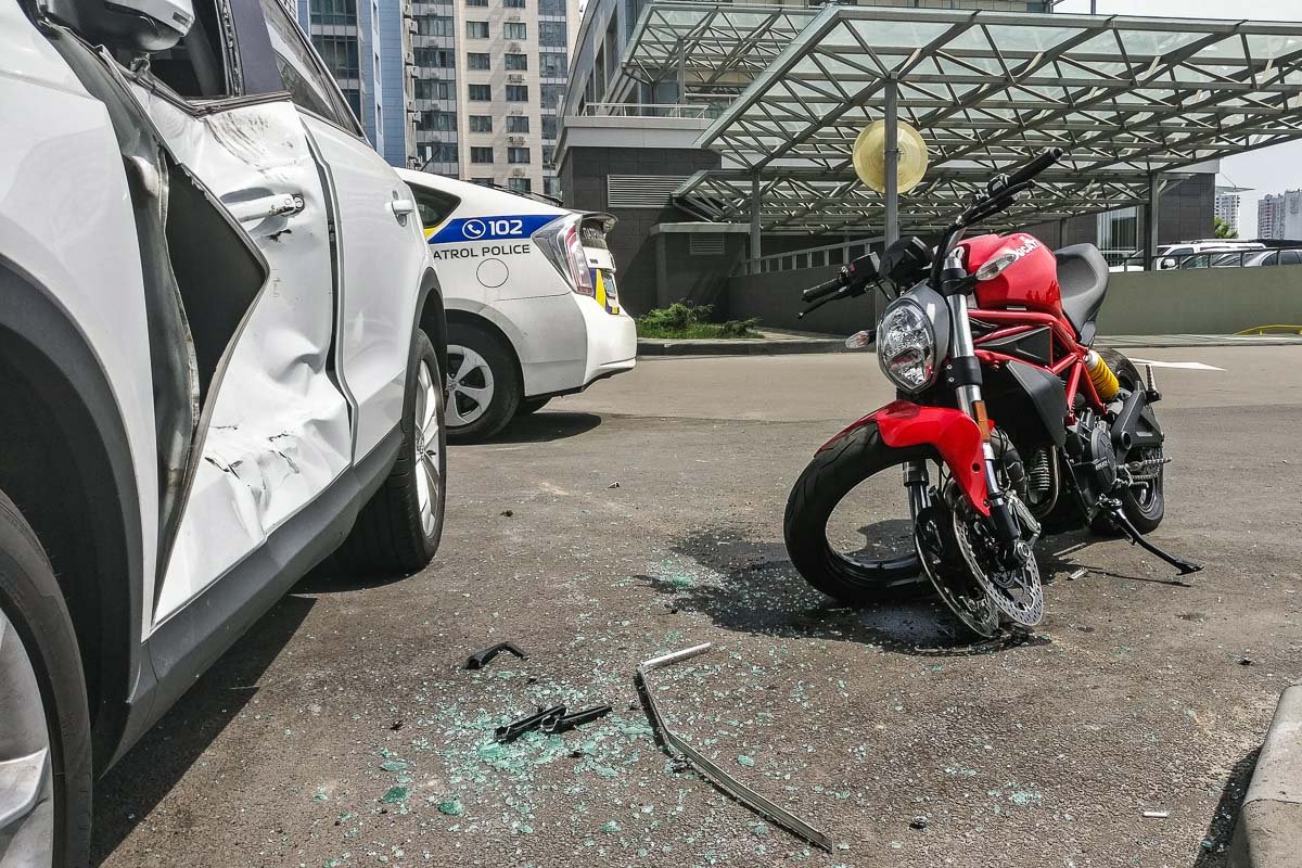 От полученных травм 55-летний пилот байка скончался на месте