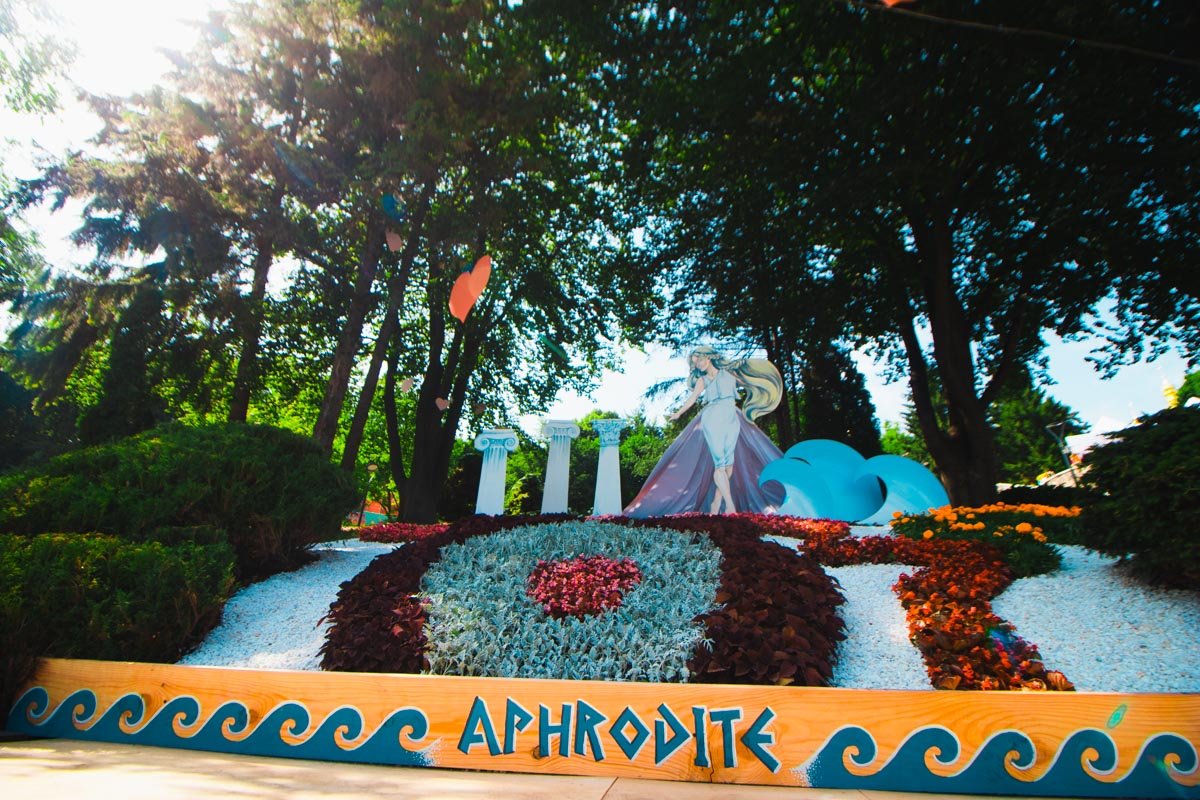 Вы уже захотели в объятия Афродиты?