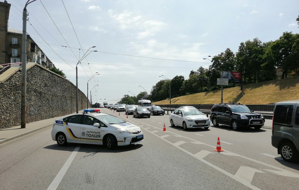 Несчастный случай спровоцировал небольшую тянучку из-за перекрытия участка на месте происшествия Несчастный случай спровоцировал небольшую тянучку из-за перекрытия участка на месте происшествия