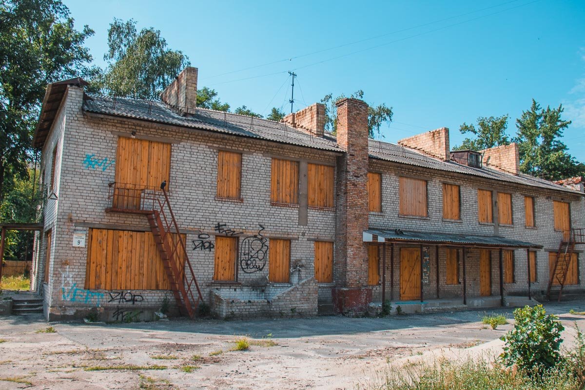 Полностью модернизируют вентиляцию и отопление. Полы сделают с подогревом