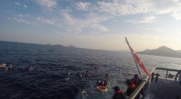 В результате кораблекрушения в Турции береговая охрана спасла 31 человека