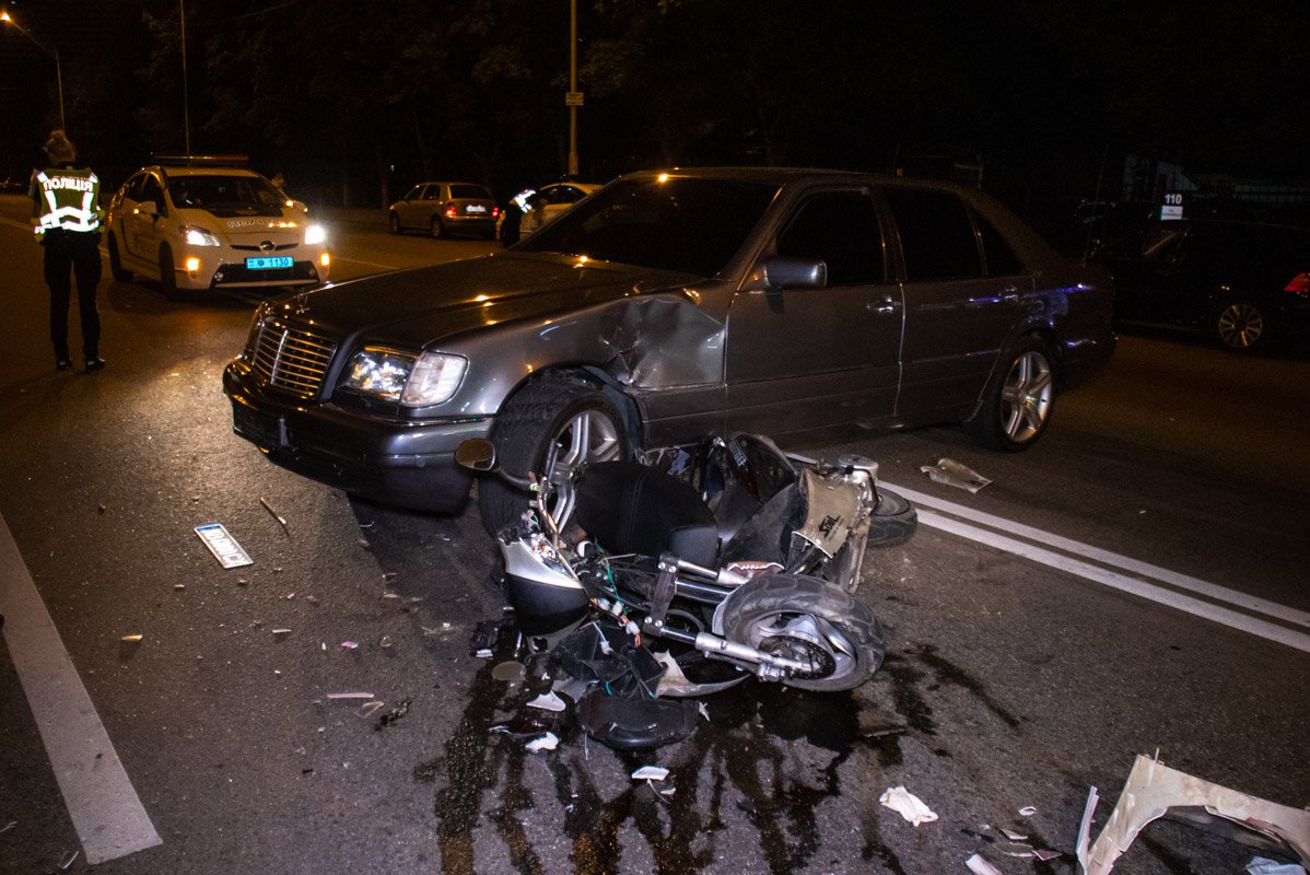 В ночь на 18 июня в Киеве по адресу улица Васильковская, 110 произошло ДТП с пострадавшими