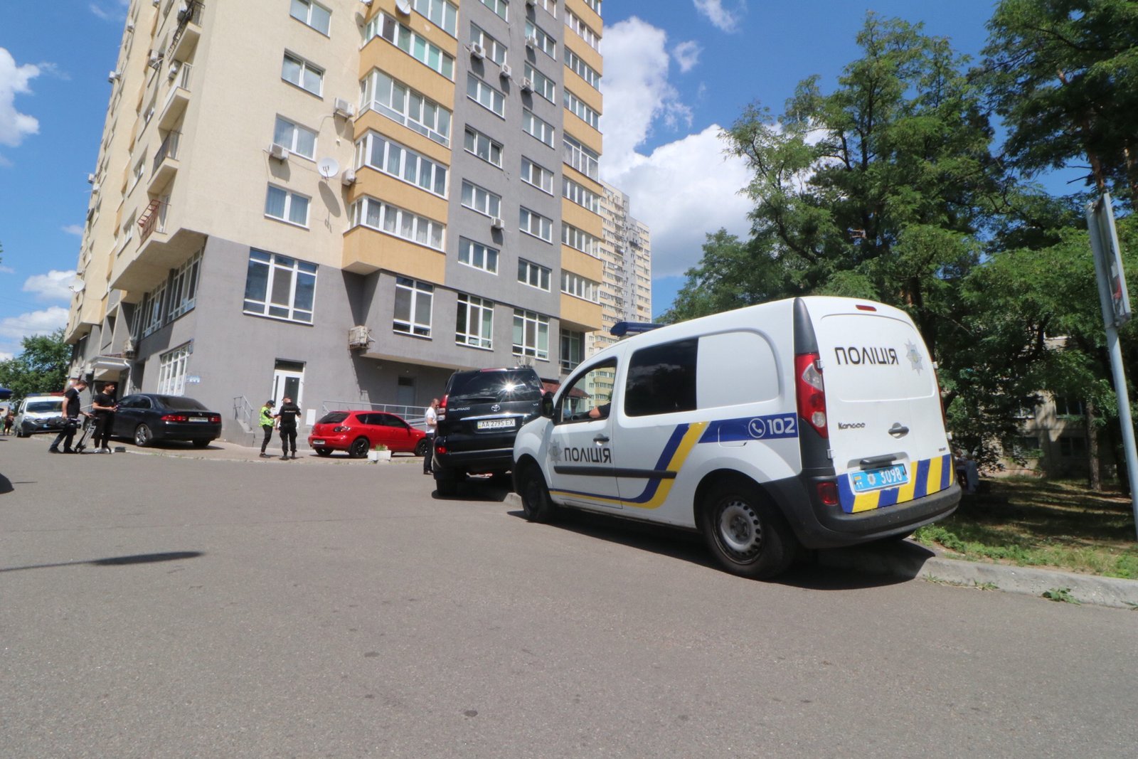 Мужчину нашли в его квартире по адресу бульвар Перова, 10а