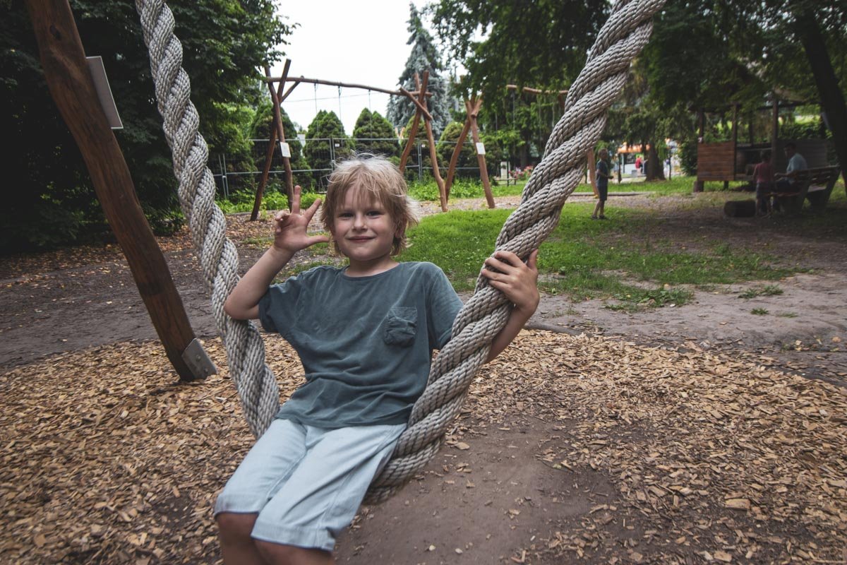 Это отличный способ организовать здоровый активный отдых для ребенка 