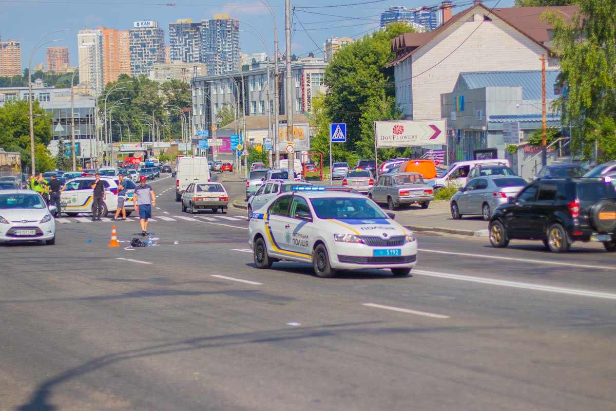 Из-за аварии движение было частично затруднено